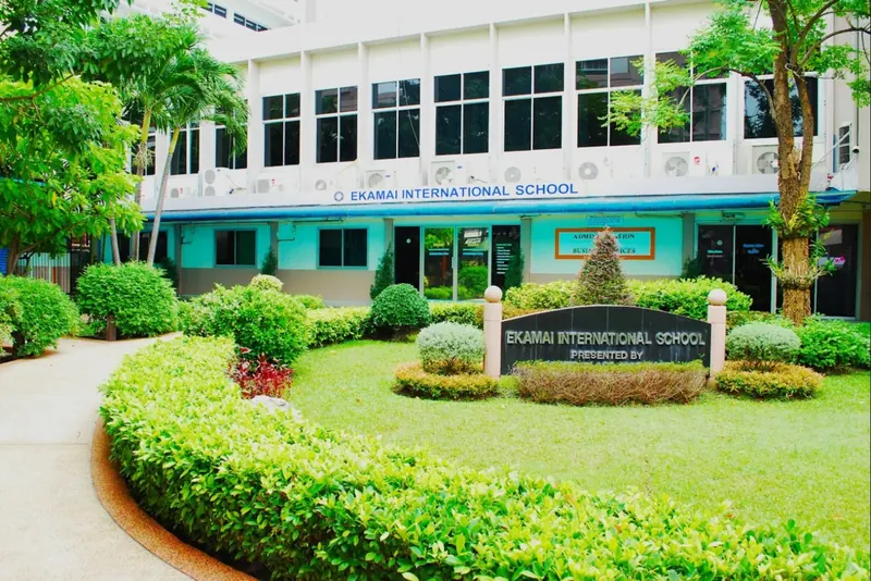 Ekamai International School (EIS)