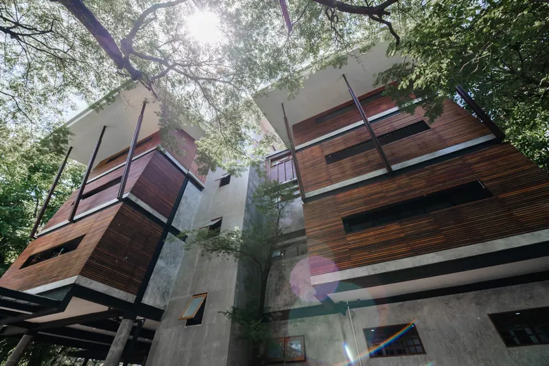 Roong Aroon International School (Roong Aroon IS)