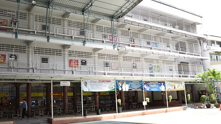 Sarasas Ektra School (Sarasas Ektra)