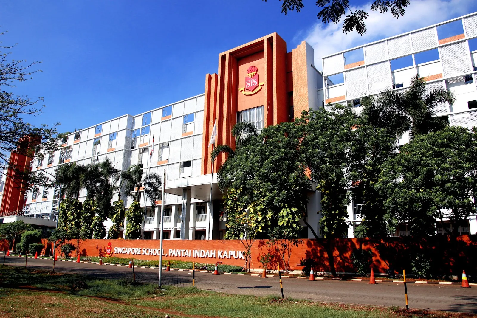 SIS Pantai Indah Kapuk campus