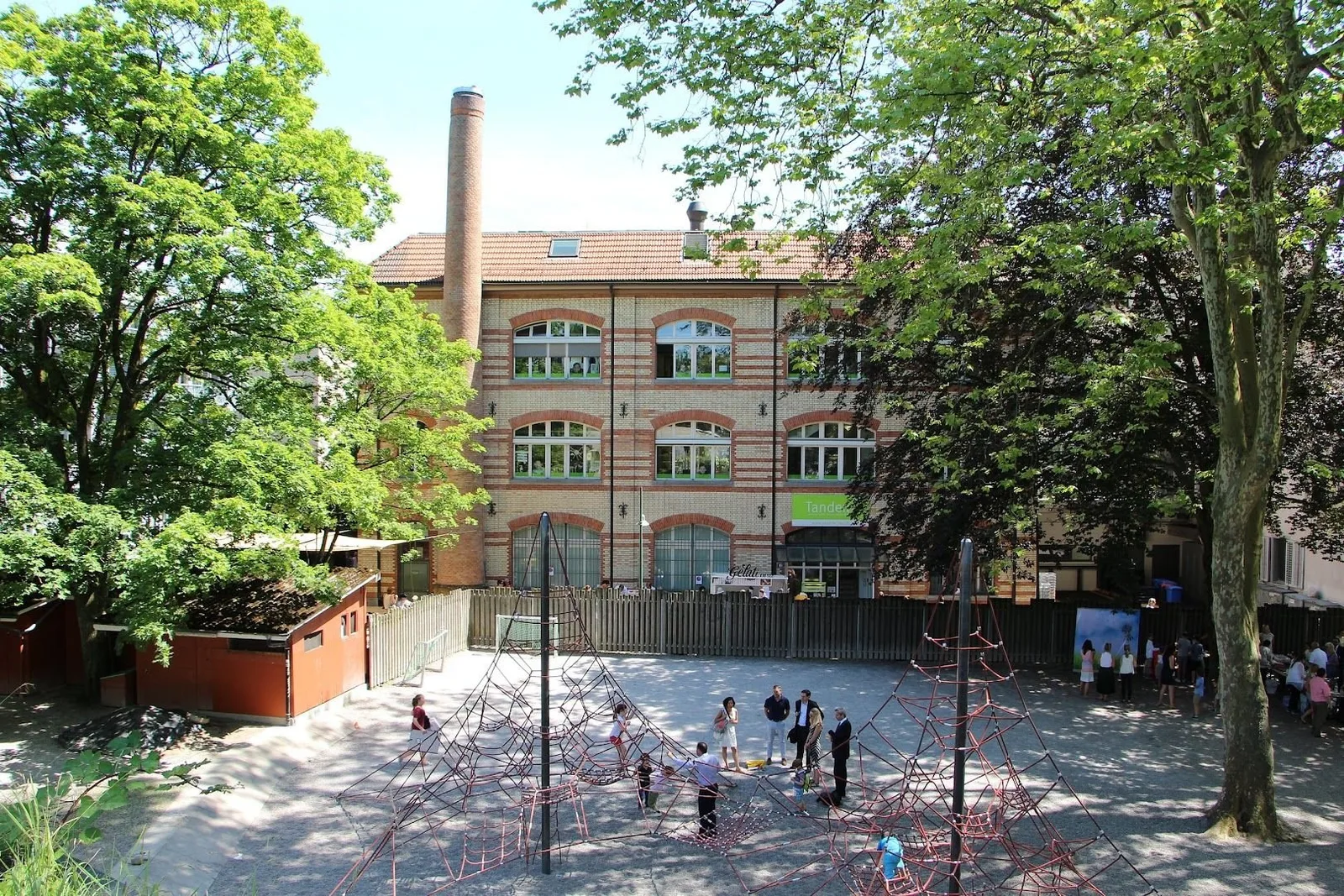 Tandem International Multilingual School campus